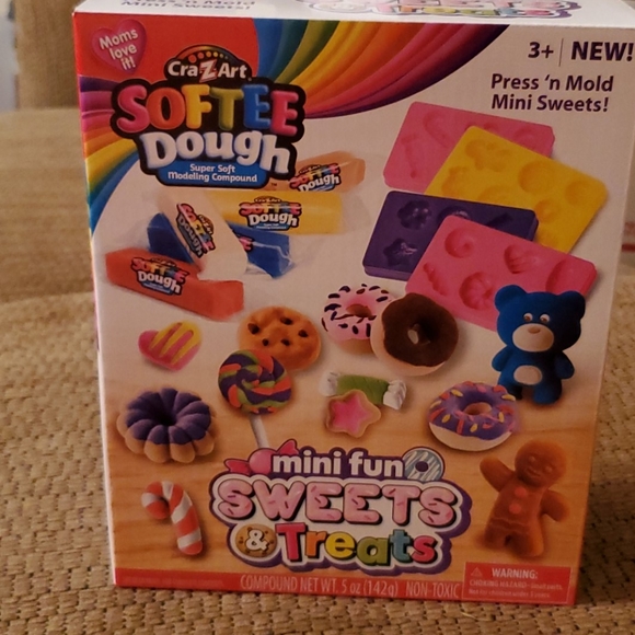 crazart Other - Cravat softee dough, mini fun sweets & treats nib